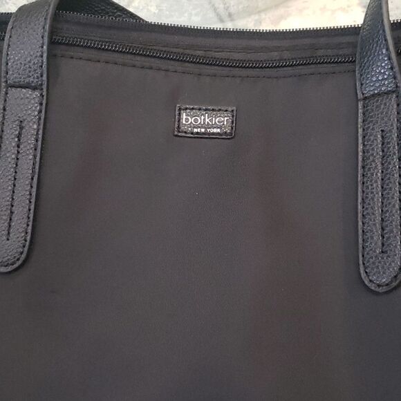 YORK🌹𝅺 Carryall Shoulder Tote by Botkier - Picture 4 of 9